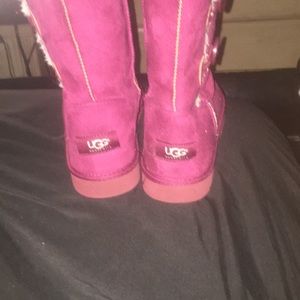 Wine color uggs